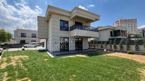 Konut-Villa
