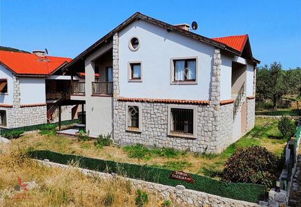 Konut-Villa