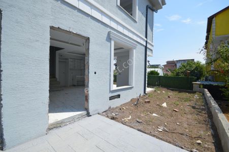 Konut-Villa
