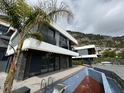 Konut-Villa