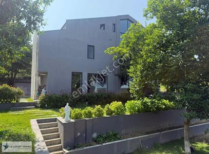 Konut-Villa