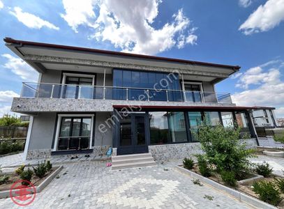 Konut-Villa