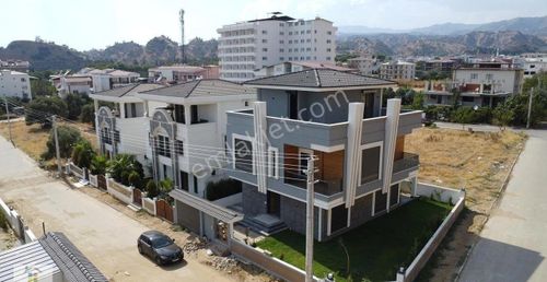 Konut-Villa