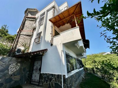 Konut-Villa