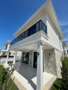 Konut-Villa