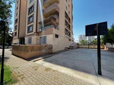 Dünya Kavşağı Civarında Bedir 2 Sitesinde 4+1 Satılık Daire