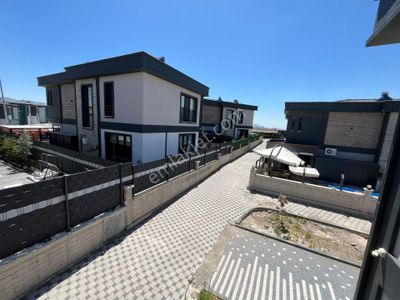 Konut-Villa