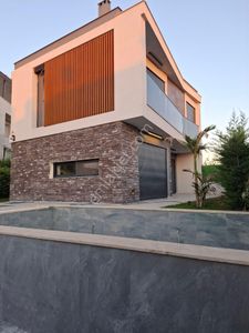 Konut-Villa