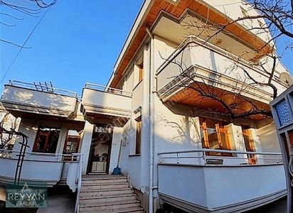 Konut-Villa