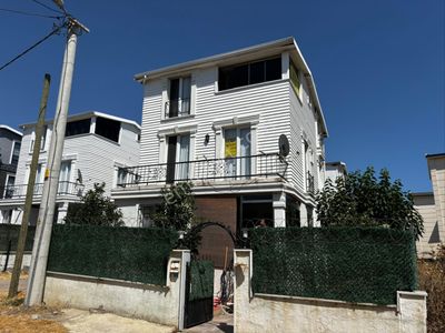 Konut-Villa