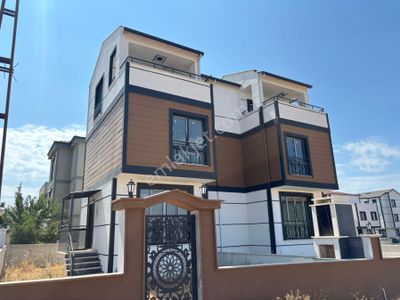 Konut-Villa