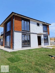 Konut-Villa