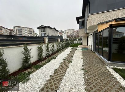 Konut-Villa