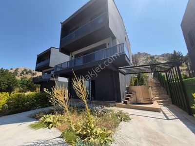Konut-Villa