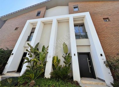 Konut-Villa