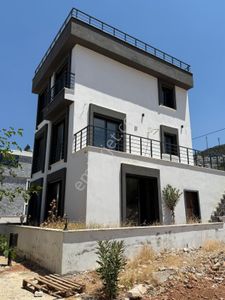 Konut-Villa