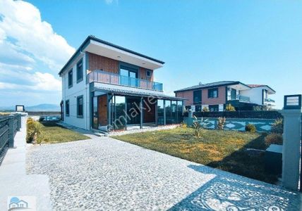 Konut-Villa