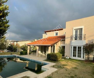 Konut-Villa