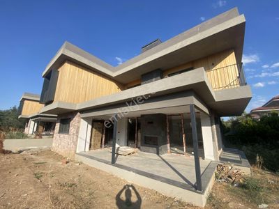 Konut-Villa