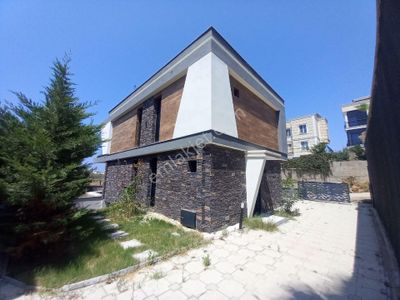 Konut-Villa