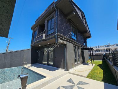 Konut-Villa