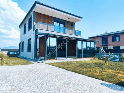 Konut-Villa