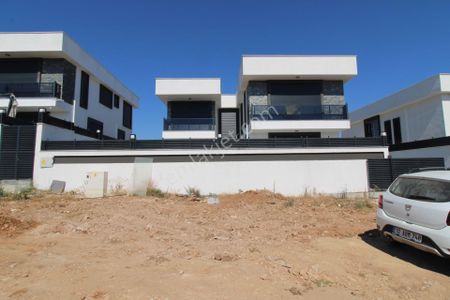Konut-Villa