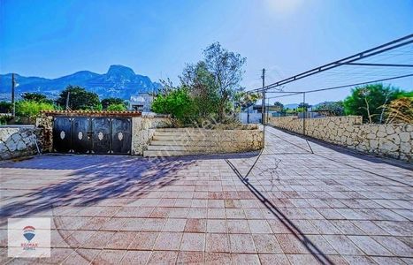 Konut-Villa