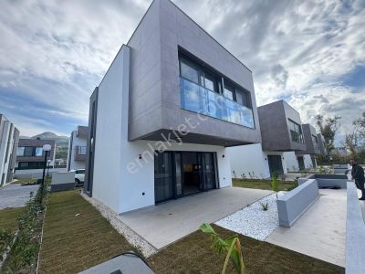 Konut-Villa