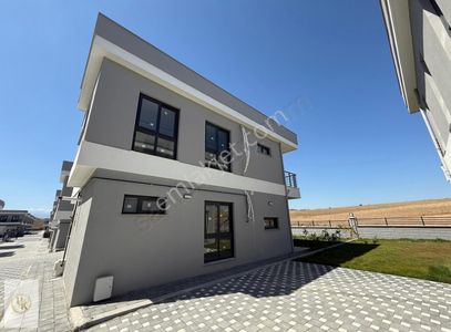 Konut-Villa