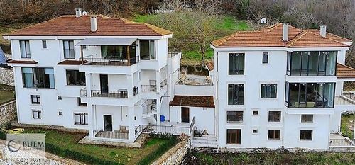 Konut-Villa