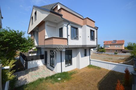 Konut-Villa
