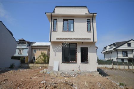 Konut-Villa