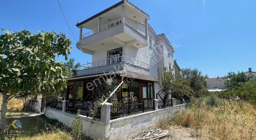 Konut-Villa
