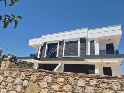 Konut-Villa