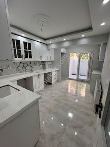 İbrahimçelebi Mahallesi 🏡 ✅3+1 135 M2 5 Katlınım Zemin Katı ❇️kombi Petekli