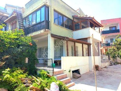 Urla Kalabak 296 M2 40/80 İmarli Arsa Ve Villa