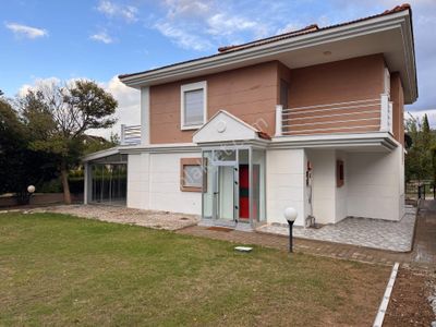 Konut-Villa
