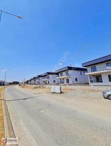 Konut-Villa