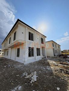 Konut-Villa