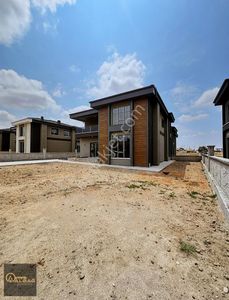Konut-Villa