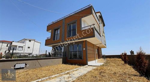 Konut-Villa