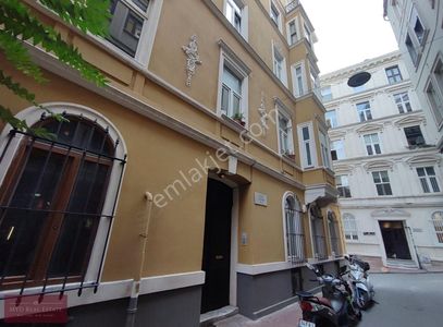 İşyeri-Apartman Dairesi