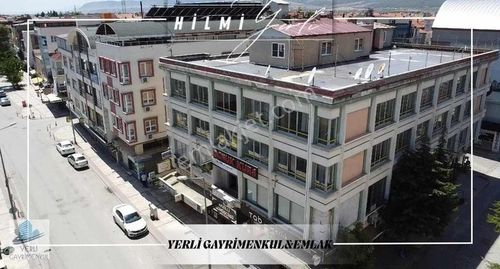 İşyeri-İşhanı Katı