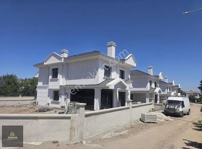 Konut-Villa