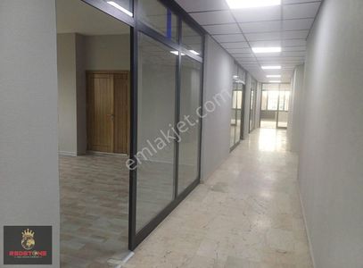 İşyeri-İşhanı Katı