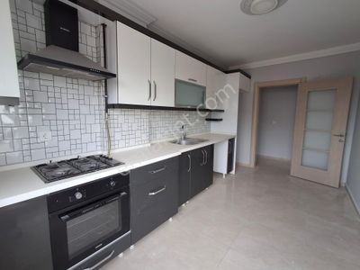 Bal Gayrimenkul- Barbarosta Arakat Geniş Asansörlü 3+1 Daire