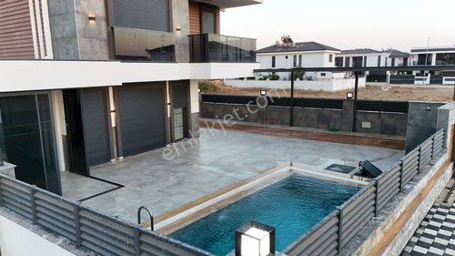 Konut-Villa
