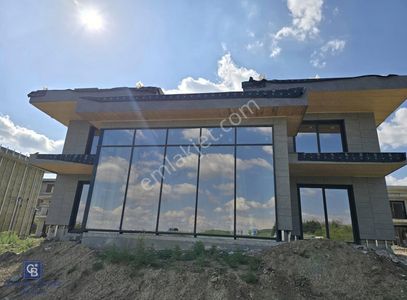 Konut-Villa