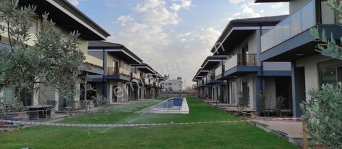 Konut-Villa